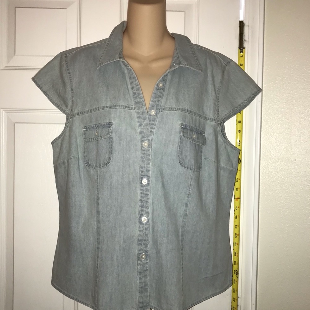 Jean top by Gloria Vanderbilt